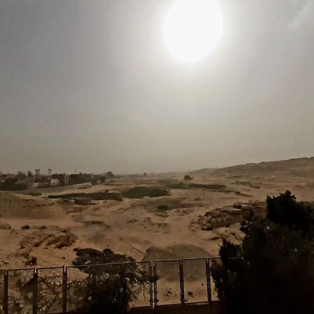 Tut Pyramids View Kafret el-Gabal Exterior foto