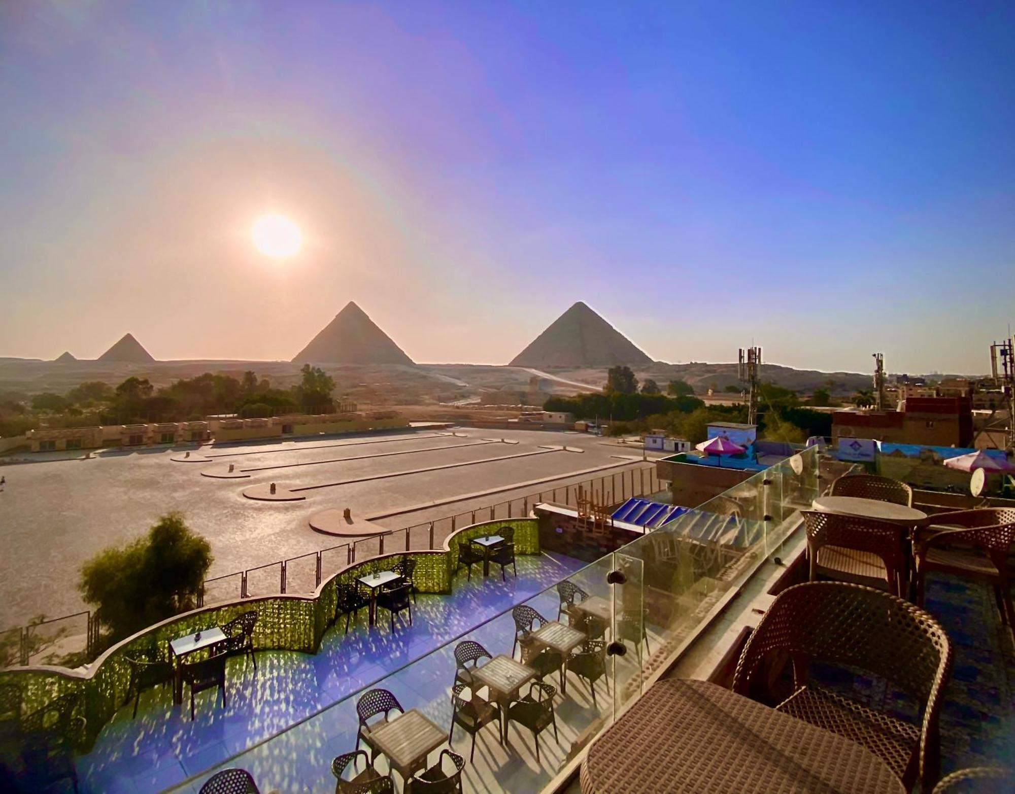 Tut Pyramids View Kafret el-Gabal Exterior foto