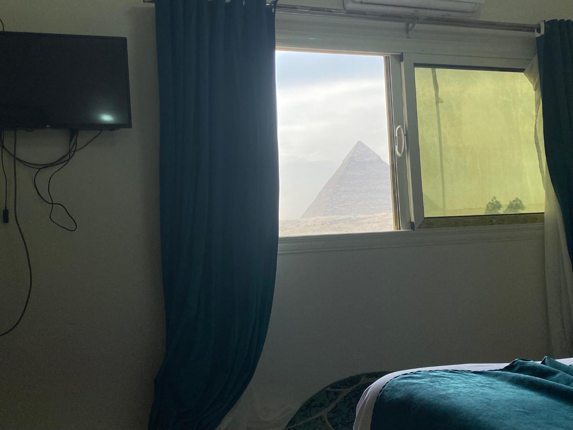 Tut Pyramids View Kafret el-Gabal Exterior foto