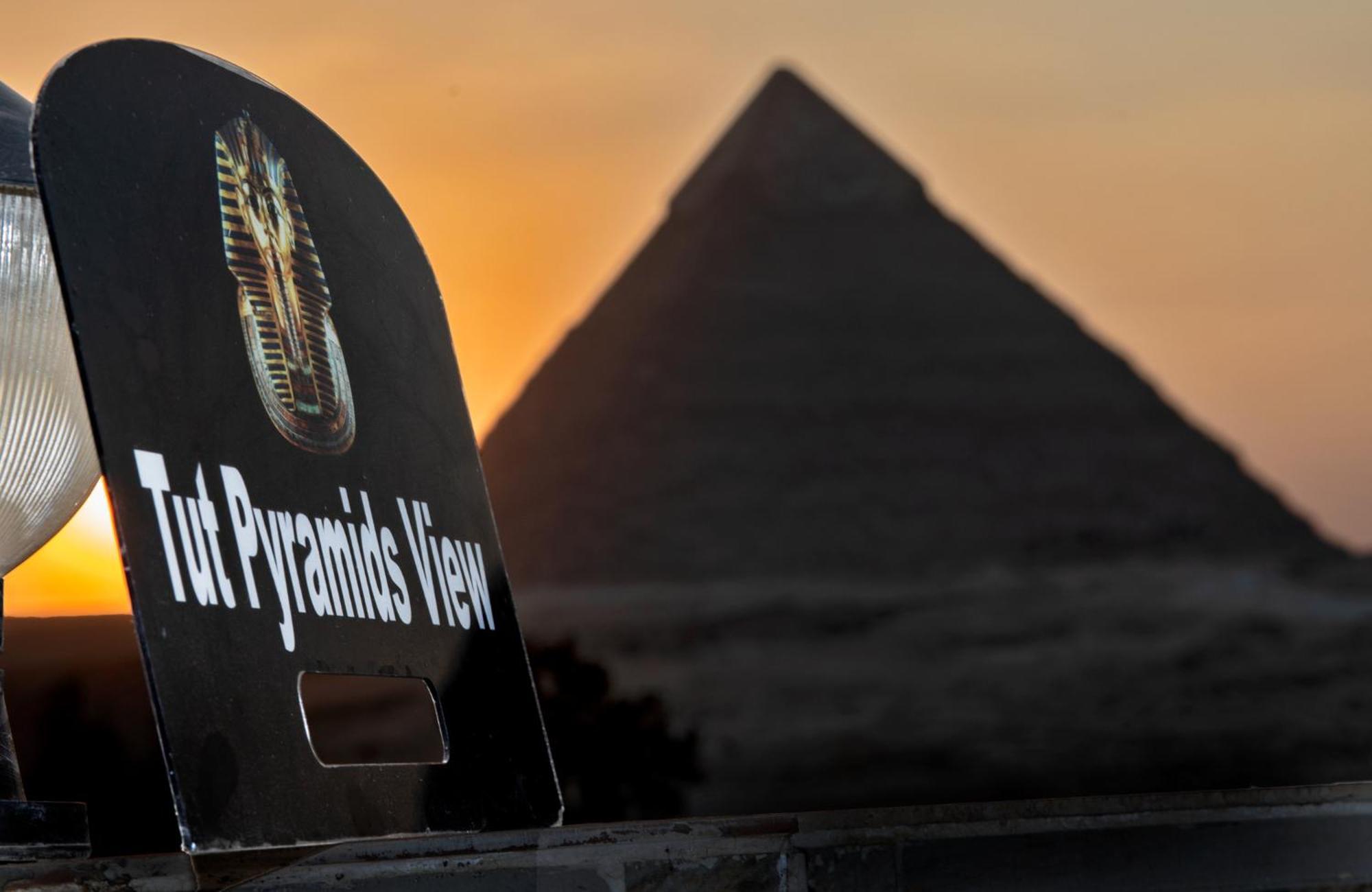 Tut Pyramids View Kafret el-Gabal Exterior foto